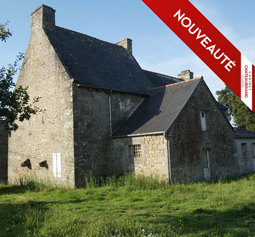À rénover, belle bâtisse en pierre. Maison Mesnil Roc H. À rénover, belle bâtisse en pierre. Maison Mesnil Roc H.
