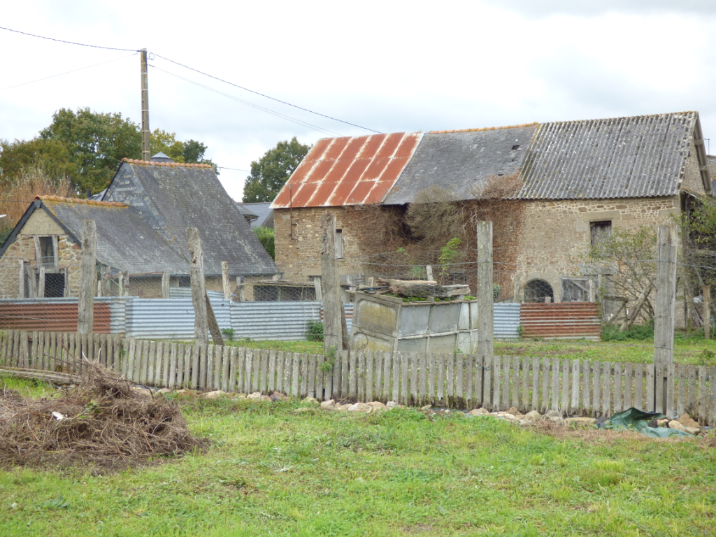 Ensemble immobilier en pierres Proche Sens de Bretagne 140 m2 Ensemble immobilier en pierres Proche Sens de Bretagne 140 m2