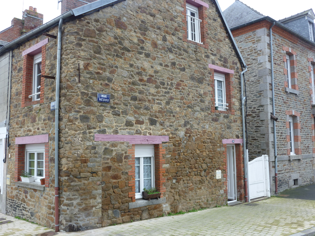 Maison Pontorson 3 pièce(s) 63 m2 Maison Pontorson 3 pièce(s) 63 m2