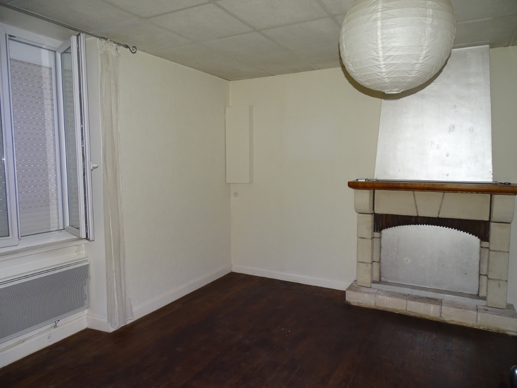 Appartement Combourg centre ville, proche commerces 2 pièce(s) 40 m2 Appartement Combourg centre ville, proche commerces 2 pièce(s) 40 m2