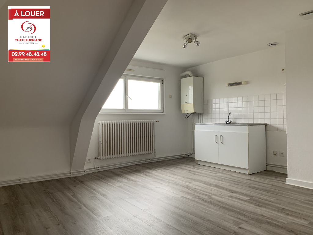 A LOUER - DOL DE BRETAGNE - PROCHE GARE - APPARTEMENT T3 - 55 m² - 2 CHAMBRES A LOUER - DOL DE BRETAGNE - PROCHE GARE - APPARTEMENT T3 - 55 m² - 2 CHAMBRES