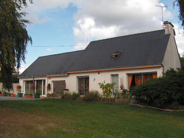 Maison Noyal-muzillac 6 pi�ce(s) 180 m2