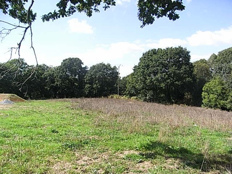 Noyal-Muzillac, terrain de 2 058 m�