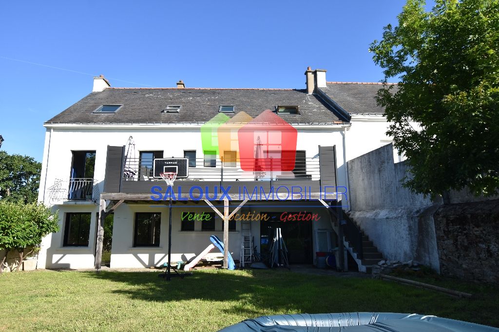 MUZILLAC - Maison de ville avec jardin et appartement T2 MUZILLAC - Maison de ville avec jardin et appartement T2