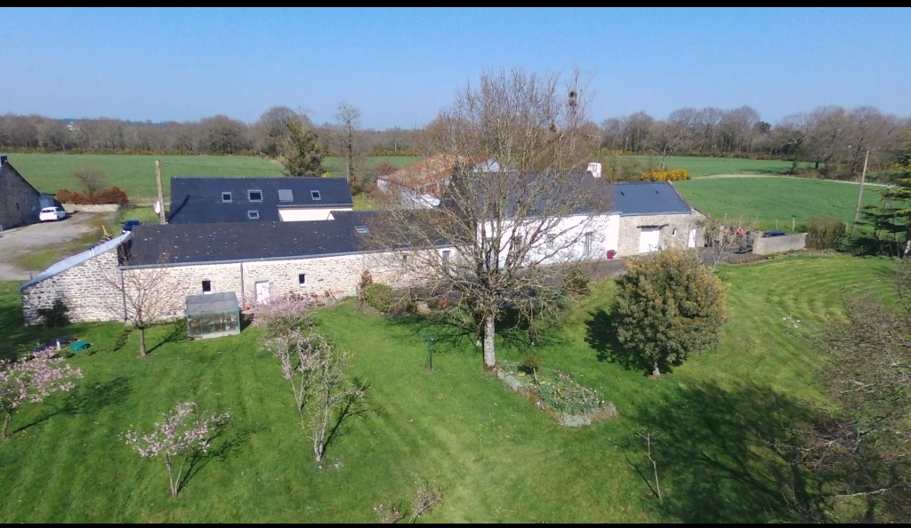LONGERE A NOYAL-MUZILLAC - ENVIRONNEMENT D'EXCEPTION LONGERE A NOYAL-MUZILLAC - ENVIRONNEMENT D'EXCEPTION
