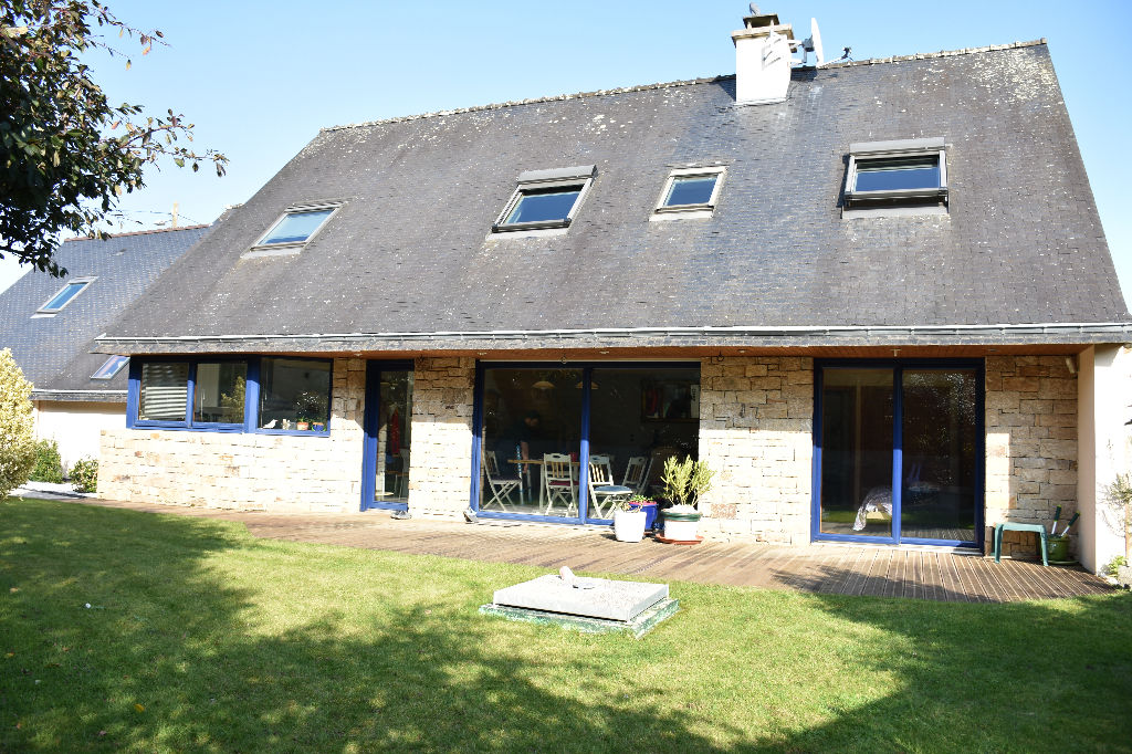MUZILLAC Maison T7 de 170 m2 MUZILLAC Maison T7 de 170 m2