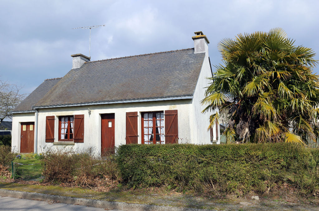 CHARMANT PAVILLON DANS SECTEUR PRIVILEGIE CHARMANT PAVILLON DANS SECTEUR PRIVILEGIE