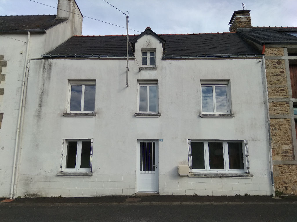 MAISON DE BOURG MAISON DE BOURG