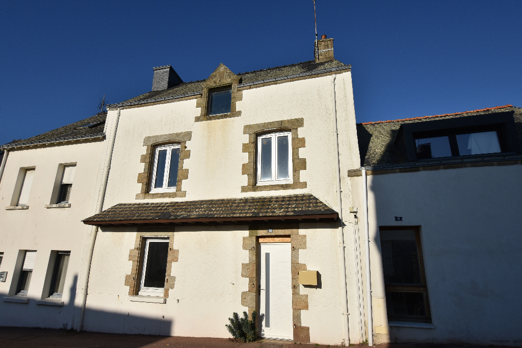 VENTE MAISON T4 - CENTR-BOURG BILLIERS VENTE MAISON T4 - CENTR-BOURG BILLIERS