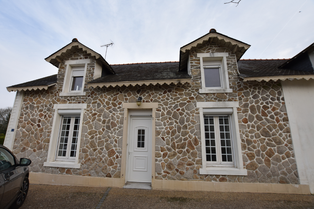 10 min de Vannes et des plages- Centre Bourg 10 min de Vannes et des plages- Centre Bourg