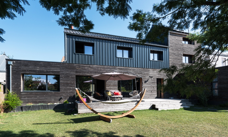 Villa de 5 pièces meublée secteur Zola- Egalité Villa de 5 pièces meublée secteur Zola- Egalité