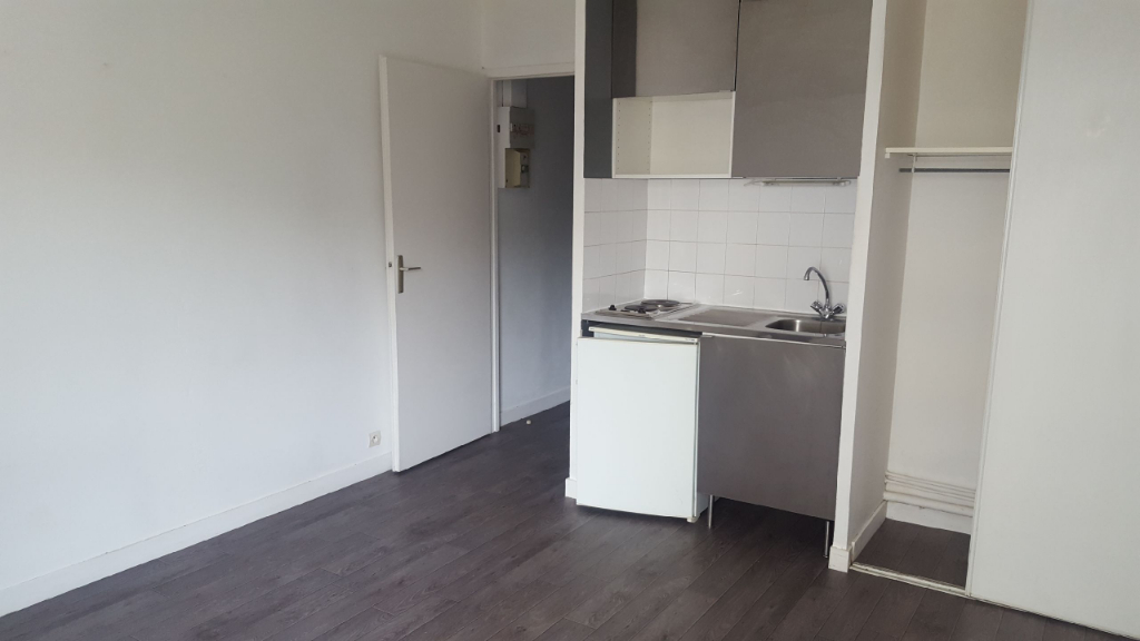 Studio lumineu de 18.66m² 10min Chantiers Navals Studio lumineu de 18.66m² 10min Chantiers Navals
