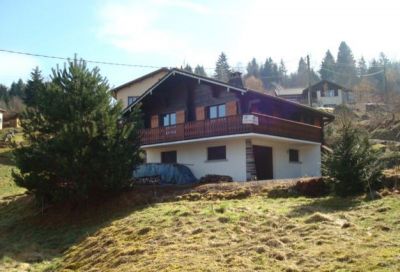 9 KM DE LA BRESSE, CHALET sur sous sol, terrain 600m�.
