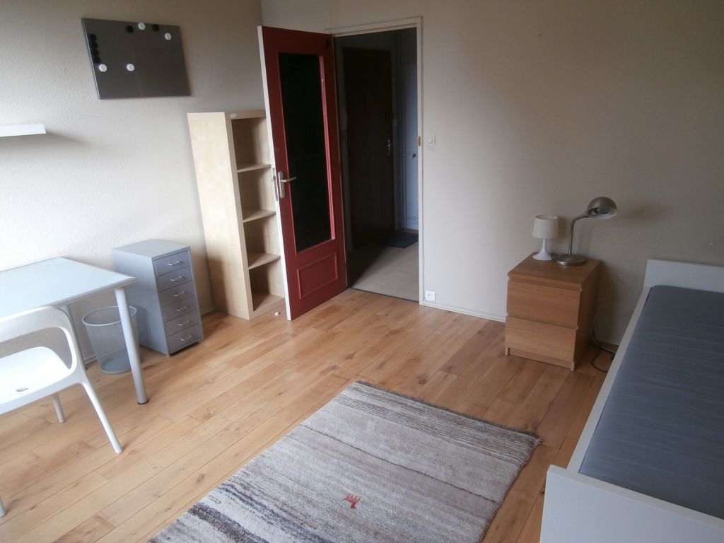 A LOUER- CHAMBRE MEUBLEE en colocation - RENNES Villejean A LOUER- CHAMBRE MEUBLEE en colocation - RENNES Villejean