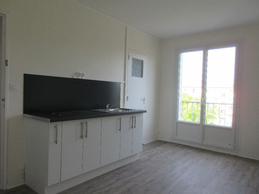 A LOUER- CHAMBRE - RENNES Beaulieu A LOUER- CHAMBRE - RENNES Beaulieu