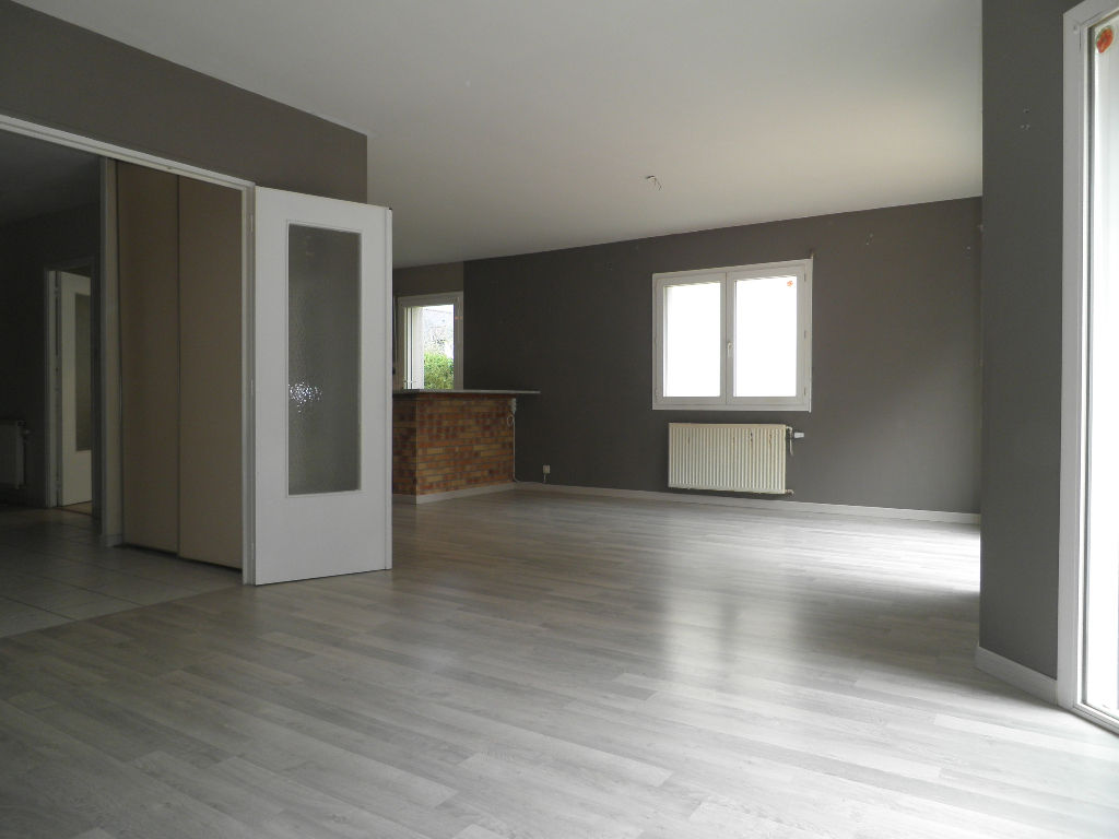 Chantepie, maison de plain pied 4 chambres Chantepie, maison de plain pied 4 chambres