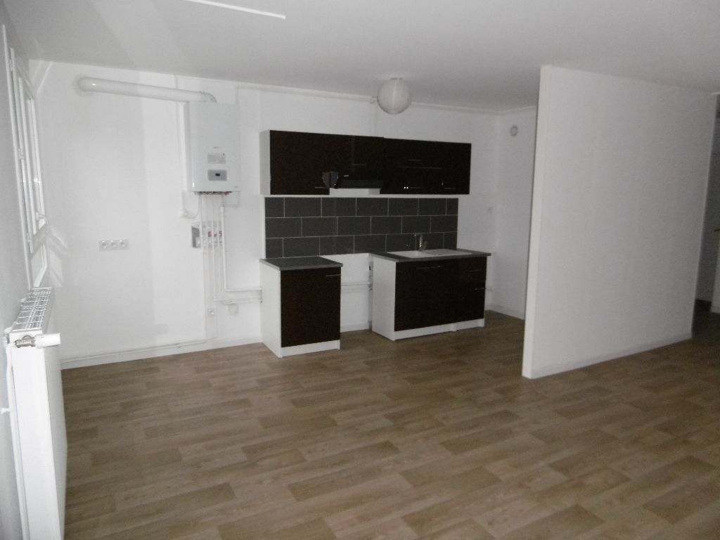 Appartement Fougeres 4 pièce(s) 79 m2 Appartement Fougeres 4 pièce(s) 79 m2