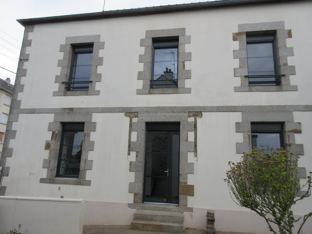Maison Fougeres 4 pièce(s) 100 m2 Maison Fougeres 4 pièce(s) 100 m2