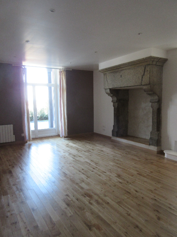 Appartement Fougeres 4 pièce(s) 100 m2 Appartement Fougeres 4 pièce(s) 100 m2