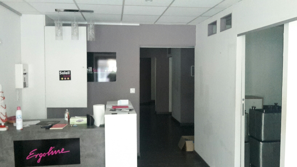 LOCAL COMMERCIAL A LOUER - RENNES CENTRE ! LOCAL COMMERCIAL A LOUER - RENNES CENTRE !