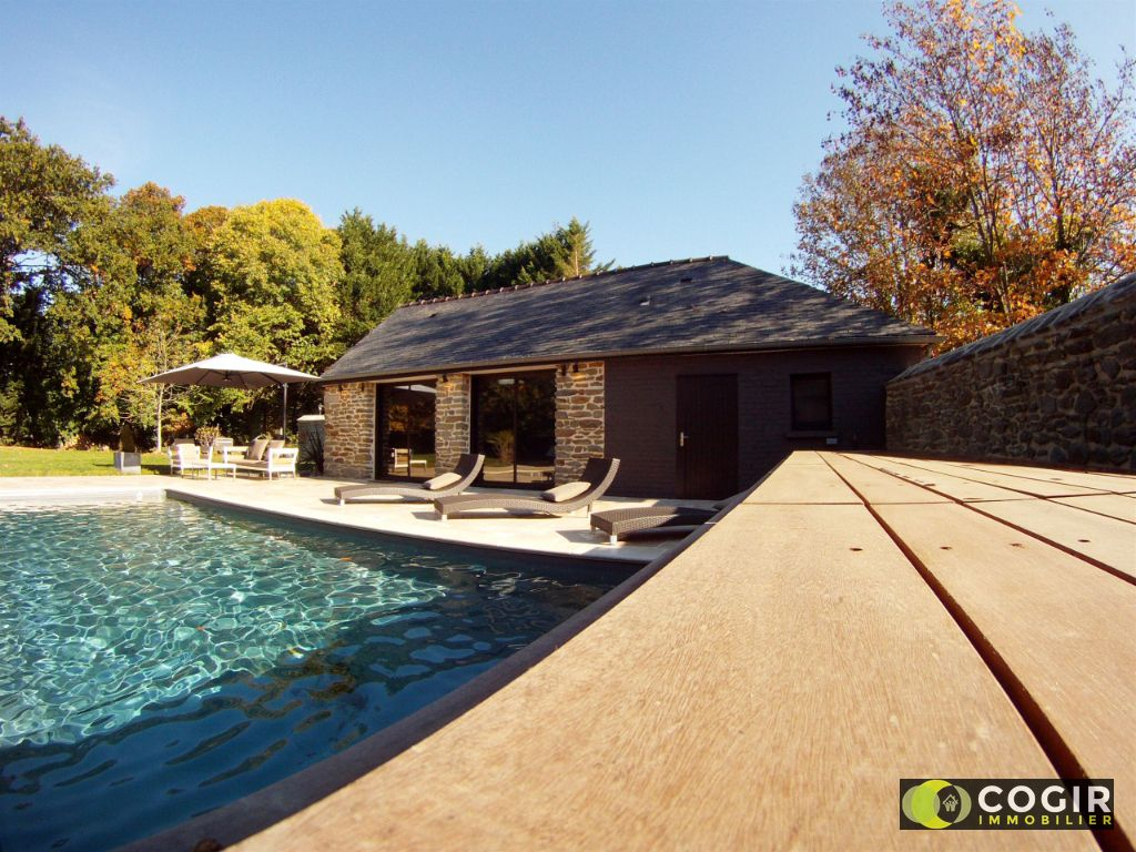 Maison Cesson Sevigne 8 pièce(s) 223 m2 Maison Cesson Sevigne 8 pièce(s) 223 m2