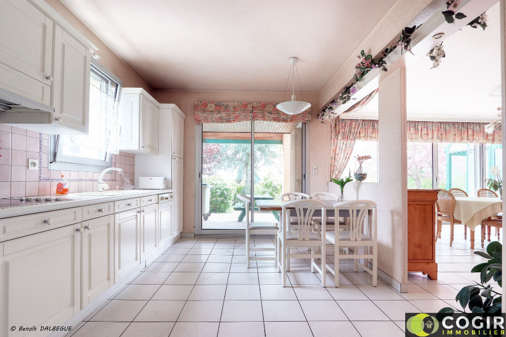 Maison T6 172m² - VEZIN LE COQUET Maison T6 172m² - VEZIN LE COQUET
