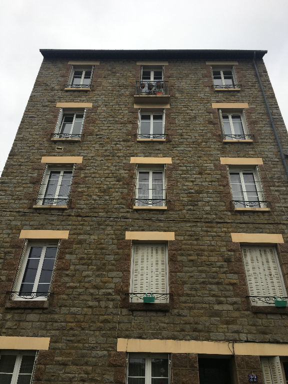 Offre en cours - RENNES, a deux pas de la place des Lices Offre en cours - RENNES, a deux pas de la place des Lices