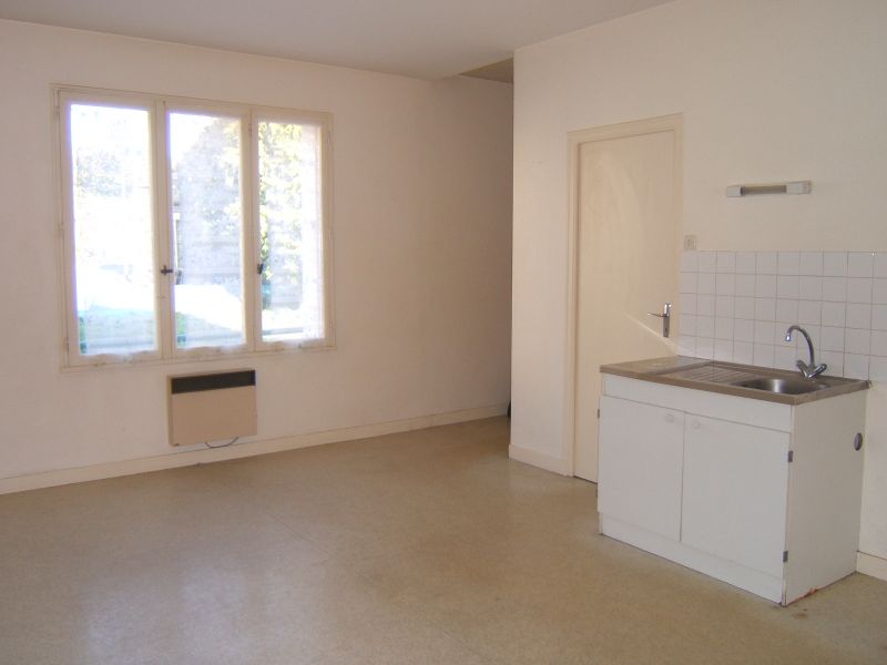 Appartement Montreuil Le Gast 2 pi�ce(s) 40 m2
