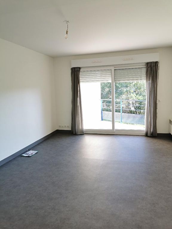 Appartement Melesse 3 pièce(s) 58 m2 avec garage Appartement Melesse 3 pièce(s) 58 m2 avec garage