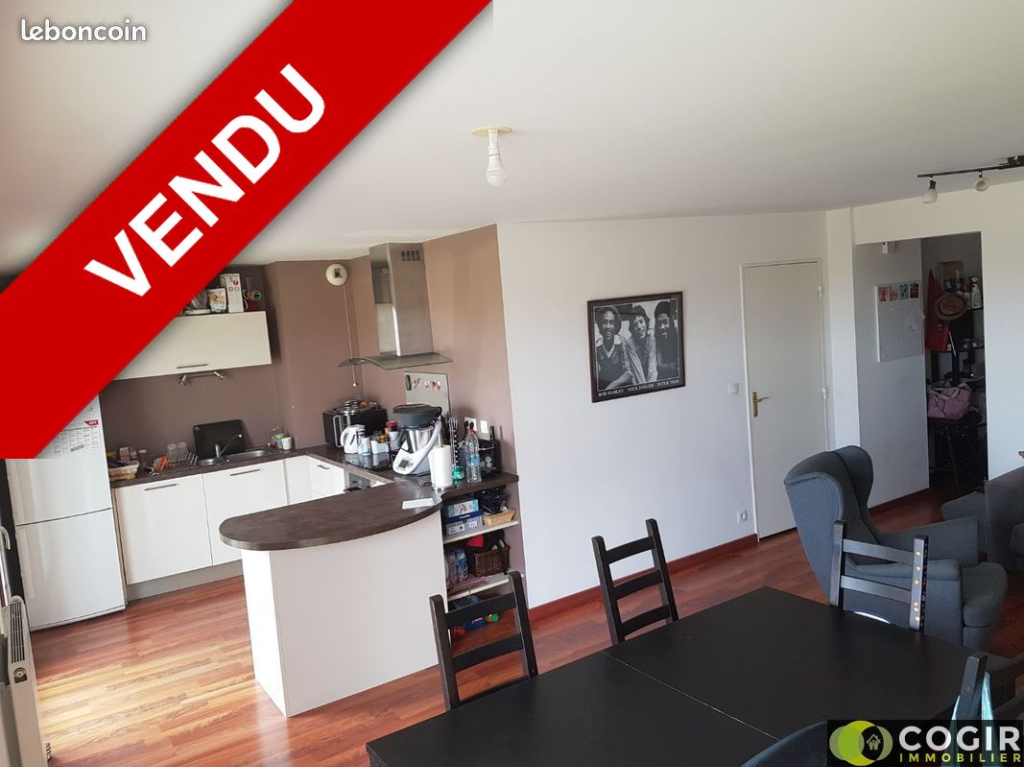 Appartement T4 79m² - VEZIN LE COQUET Appartement T4 79m² - VEZIN LE COQUET