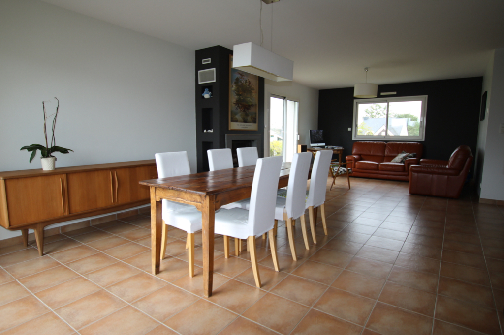 Maison Melesse 6 pièce(s) 155 m2 Maison Melesse 6 pièce(s) 155 m2