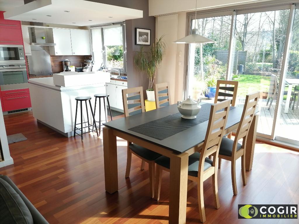 Maison Le Rheu 6 pièces 112 m2 Maison Le Rheu 6 pièces 112 m2