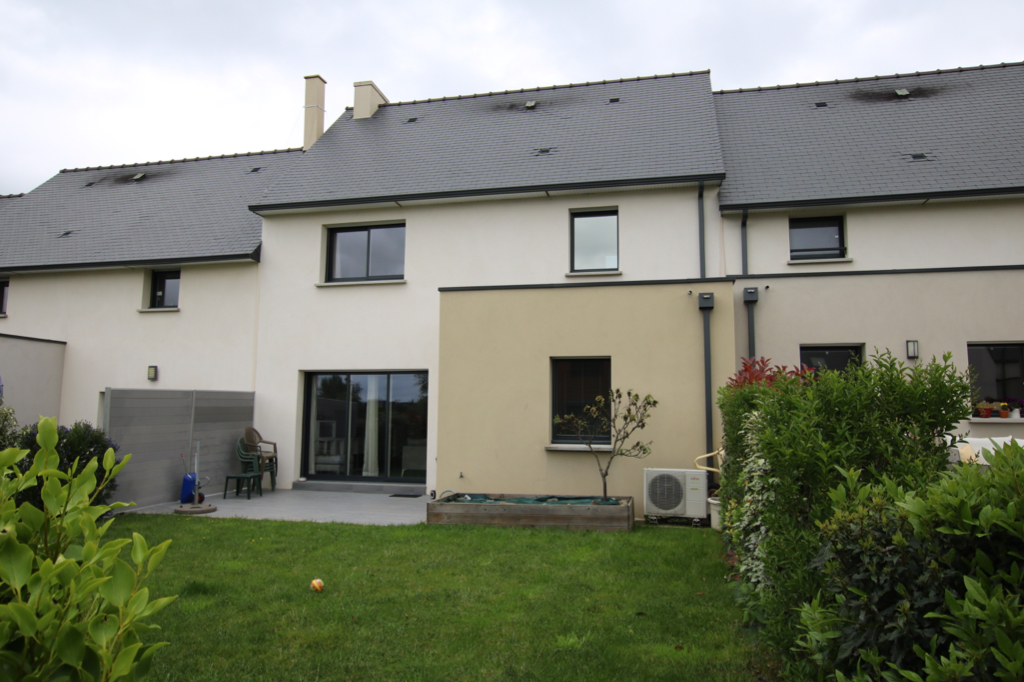 Maison Melesse 5 pièce(s) 100 m2 Maison Melesse 5 pièce(s) 100 m2
