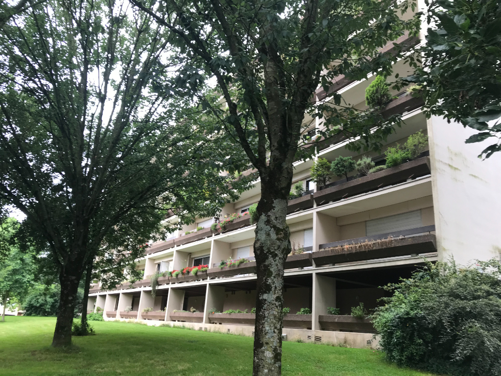 RENNES, quartier Bourg l'Evesque 5 pièces RENNES, quartier Bourg l'Evesque 5 pièces