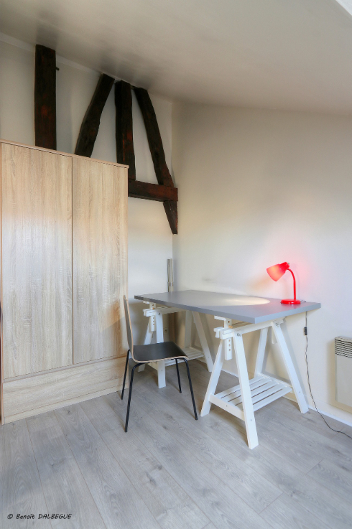 Deux appartements Rennes 1 pièce(s) 16,65 m² et 11,22 m² Deux appartements Rennes 1 pièce(s) 16,65 m² et 11,22 m²