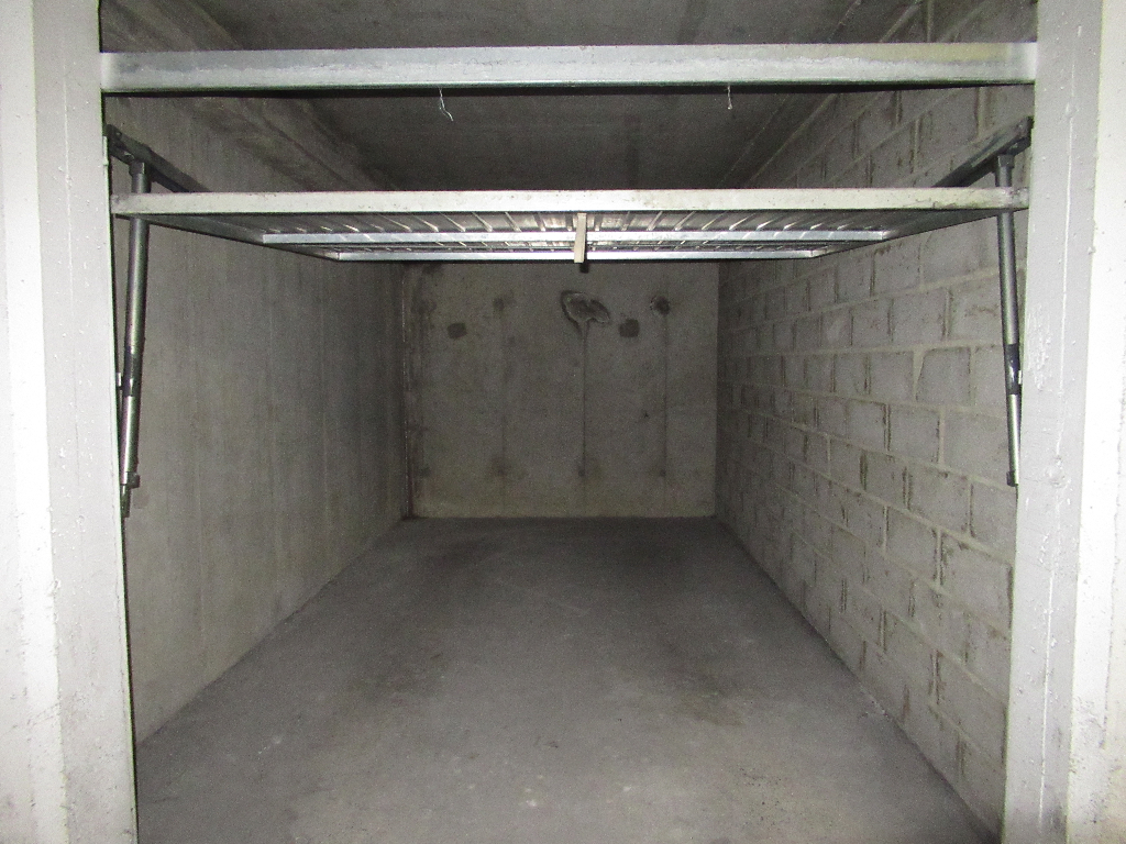 Rennes centre Garage 15 m2 Rennes centre Garage 15 m2