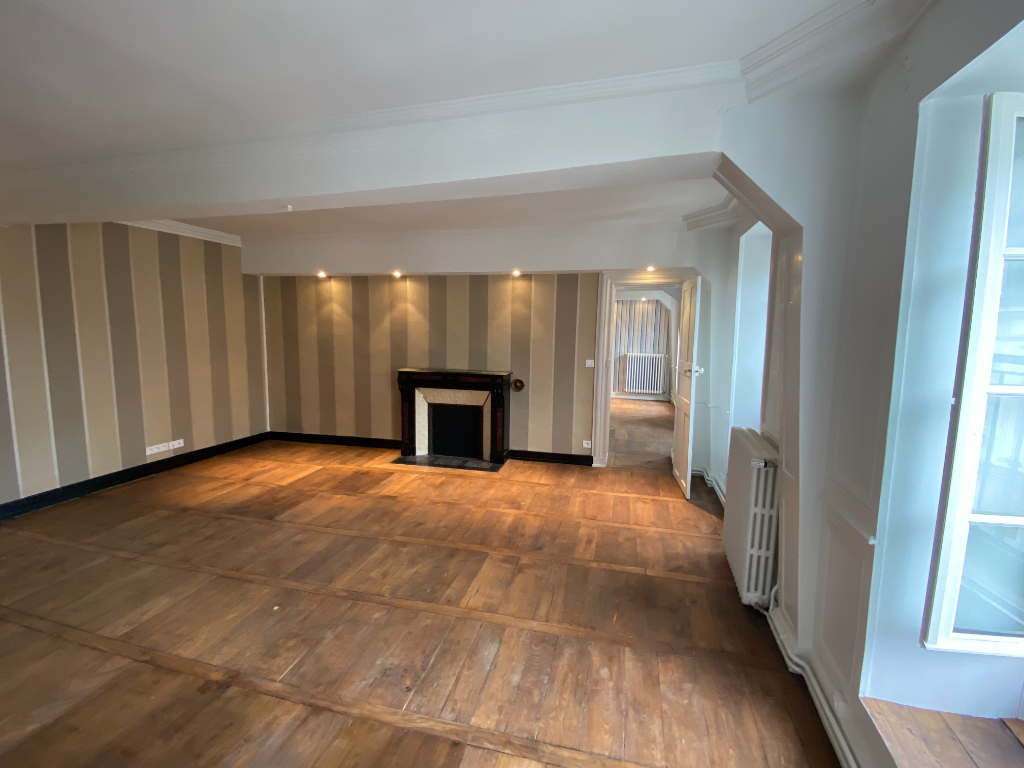 Appartement Type 2 de 80 m² Centre Ancien Appartement Type 2 de 80 m² Centre Ancien