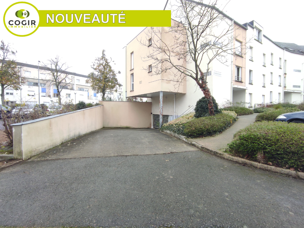Parking / box Le Rheu 44.5 m2 Parking / box Le Rheu 44.5 m2