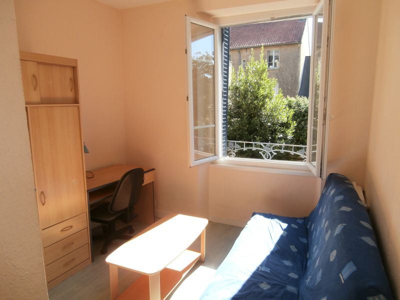 RENNES CENTRE - STUDIO de 15 m² RENNES CENTRE - STUDIO de 15 m²