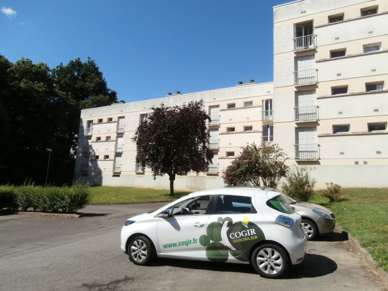 A LOUER- CHAMBRE (garçon) avec parking- RENNES Beaulieu A LOUER- CHAMBRE (garçon) avec parking- RENNES Beaulieu