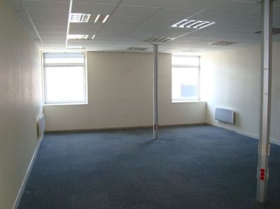 Local commercial Le Relecq Kerhuon 100 m2