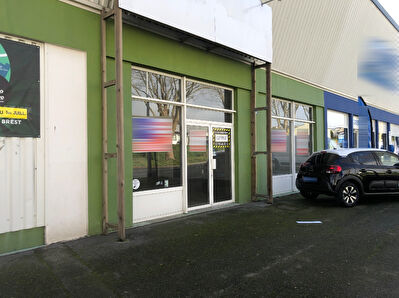 Entrep�t / local industriel Brest 210 m2