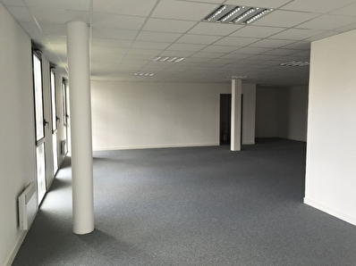 Bureau / local professionnel Guipavas 191,5 m2