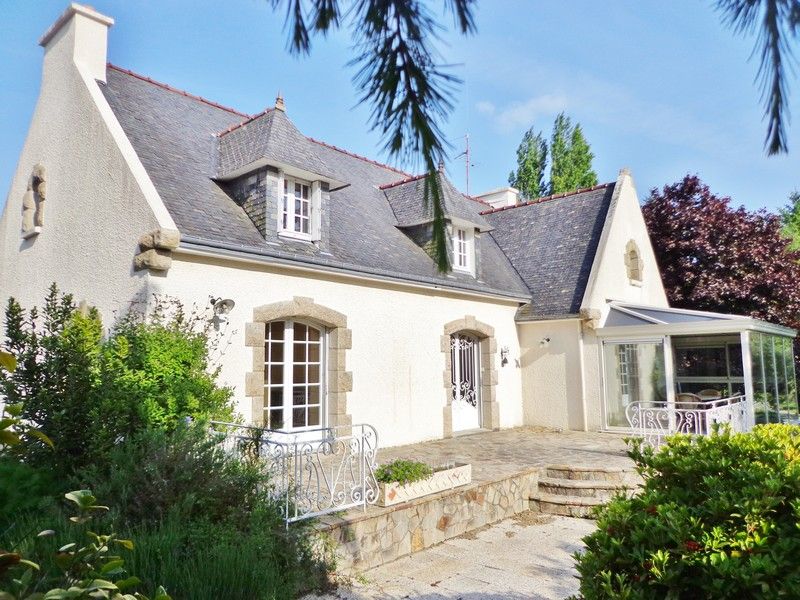 A vendre Maison Riec Sur Belon 6 pi�ce(s) 210 m2 299&nbsp;250&nbsp;�