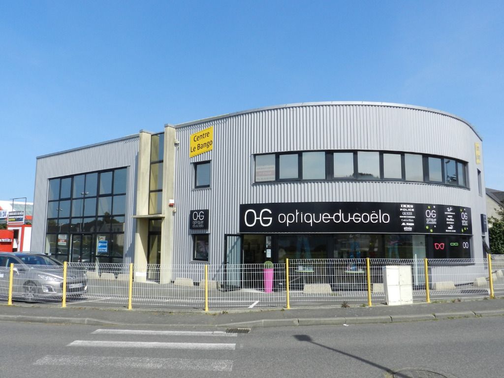 ETABLES SUR MER : LOCAUX COMMERCIAUX ! ETABLES SUR MER : LOCAUX COMMERCIAUX !