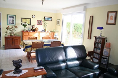 PLOURHAN, contemporaine de 105 m� avec 4 chambres