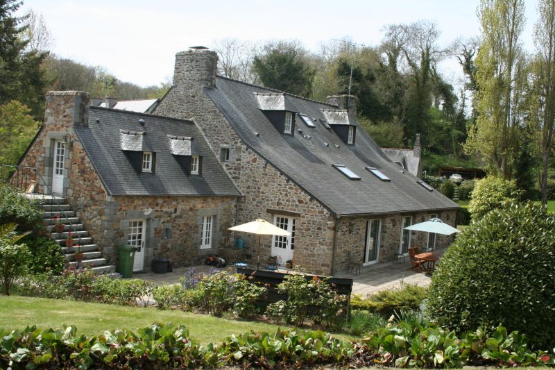 ETABLES SUR MER, manoir rénové de 320 m² ETABLES SUR MER, manoir rénové de 320 m²