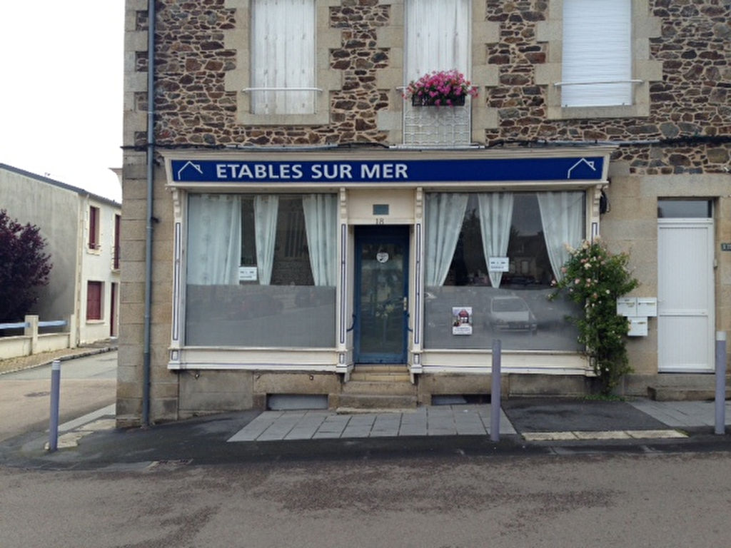 Local commercial Etables Sur Mer 59 m2 Local commercial Etables Sur Mer 59 m2