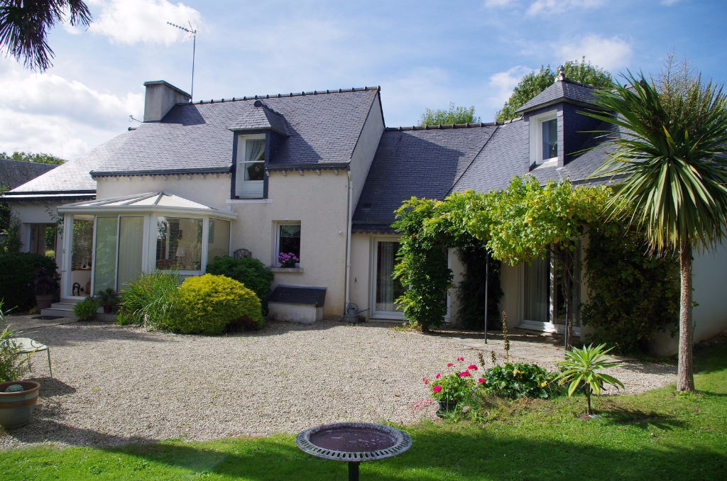 LANTIC : A VENDRE MAISON AU CALME ! LANTIC : A VENDRE MAISON AU CALME !