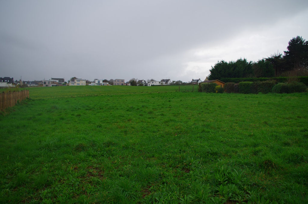 TREVENEUC : A VENDRE TERRAIN CONSTRUCTIBLE PROCHE MER! TREVENEUC : A VENDRE TERRAIN CONSTRUCTIBLE PROCHE MER!